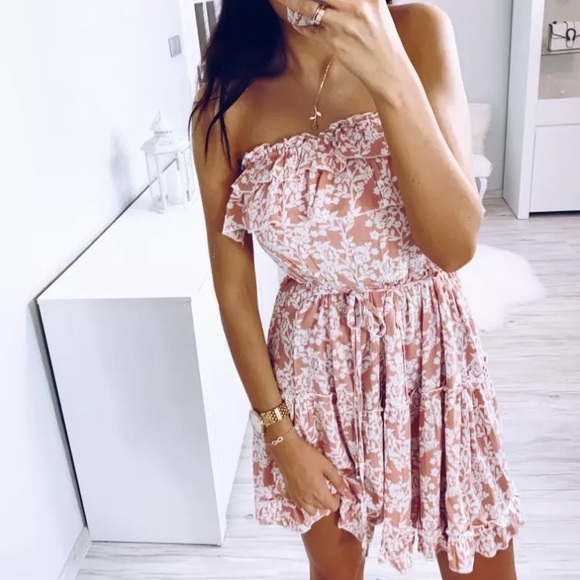 CLEARANCE Romantic Dainty Ruffle Trim Floral Print Dress - Picture 3 of 7